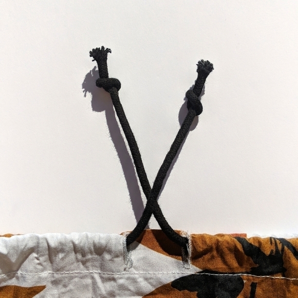 Kip & Co Small Brown Black & White Leaf Print Drawstring Cosmetic Bag - Picture 6 of 12